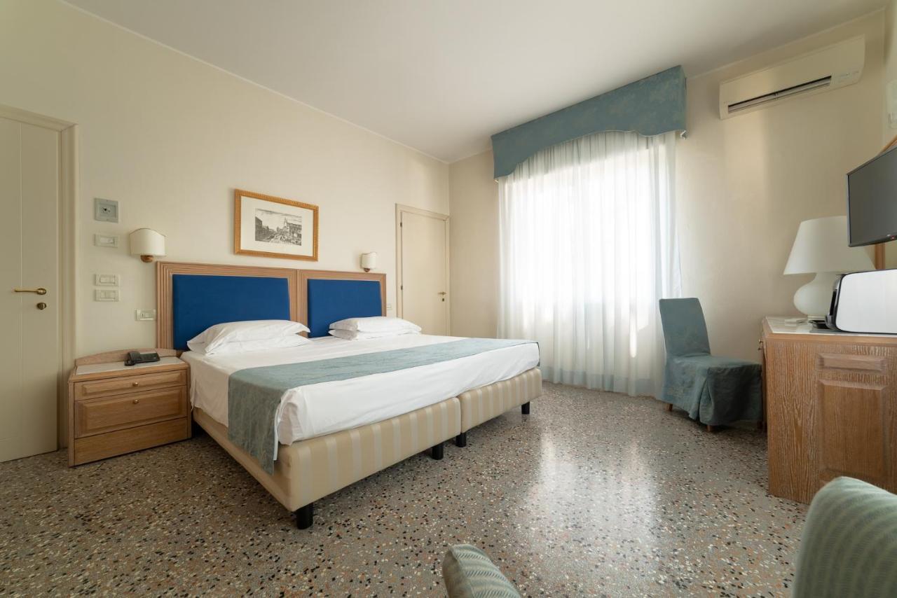 La Dependance By Casa Bianca Hotel Lido di Jesolo Exterior photo